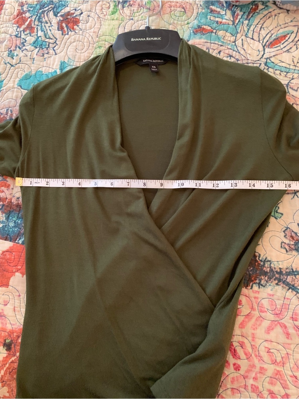 NWT BANANA REPUBLIC THREADSOFT LONG SLEEVE WRAP BLOUSE. EXCELLENT CONDITION! - Picture 5 of 8